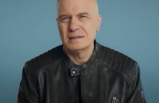 slavi-trifonov-iska-referendum-869.png