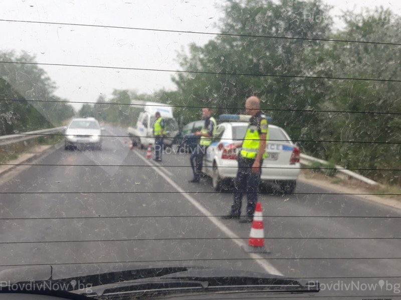 Мъж и жена са пострадали в челната катастрофа край Стряма