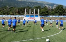 karlovskite-futbolisti-posreshtat-661.jpg