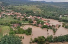 karavelovo-bez-tok-i-voda-evakuiranite-579.jpg