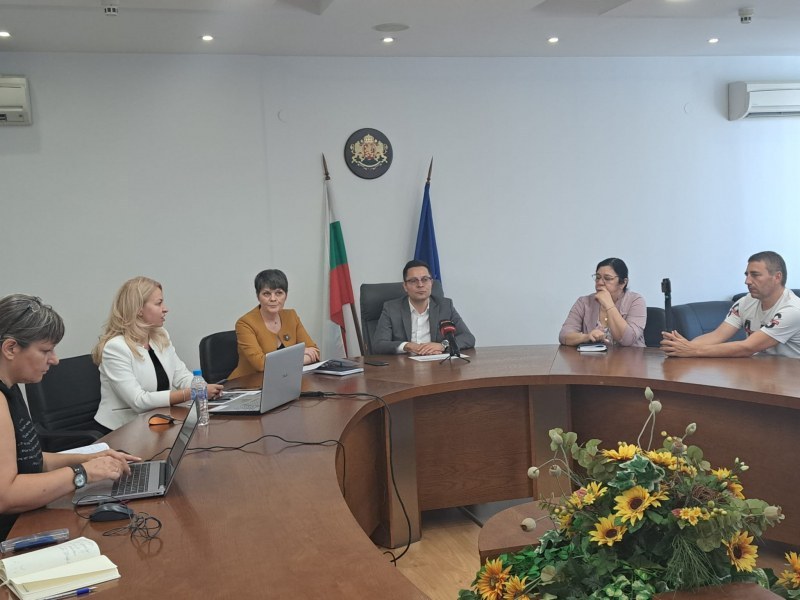 Министър Пулев в Пловдив: Държавата е готова да помогне на фирмите чрез Плана за възстановяване