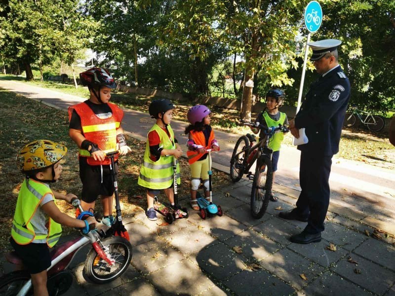 Полицаи със специална роля на фестивала “С деца на тепе“ в Пловдив
