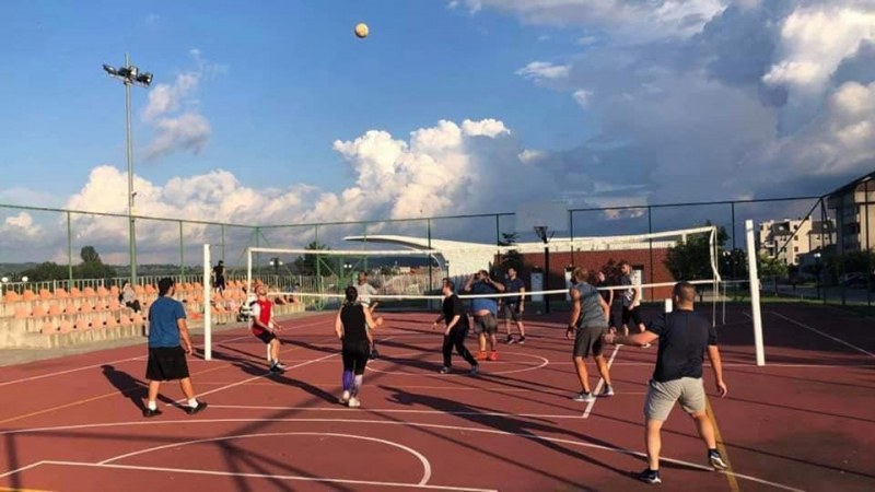 Спортна събота с волейболен турнир и първата официална домакинска футболна среща в Хисаря