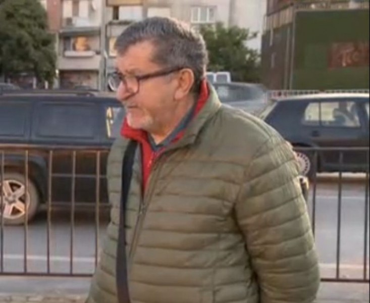 Мъж дарява пенсията си за бедстващите в Карловско