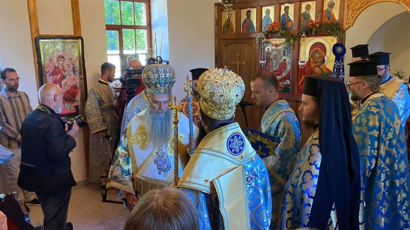 Пловдивският митрополит отслужи литургия в Свежен на Малка Богородица