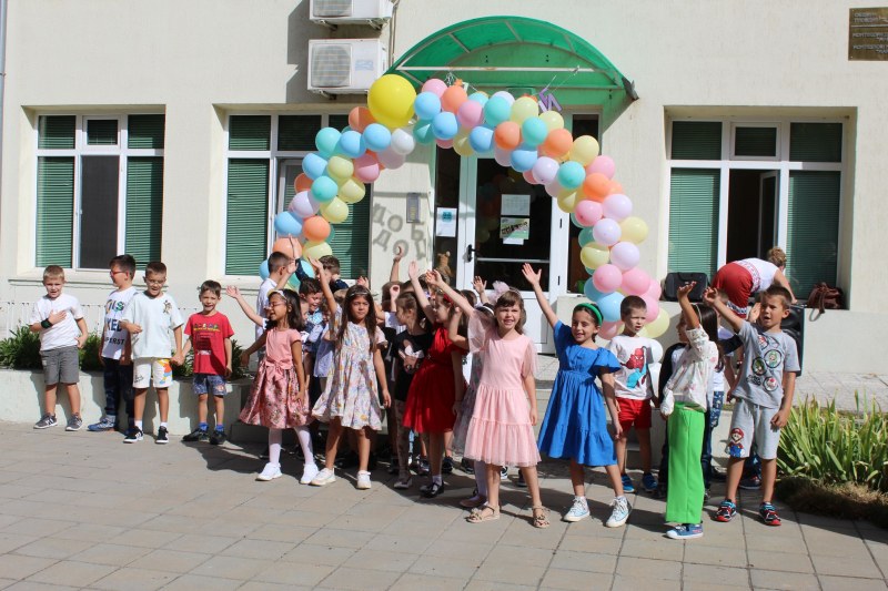 Детска градина в Пловдив помага на тази в Каравелово