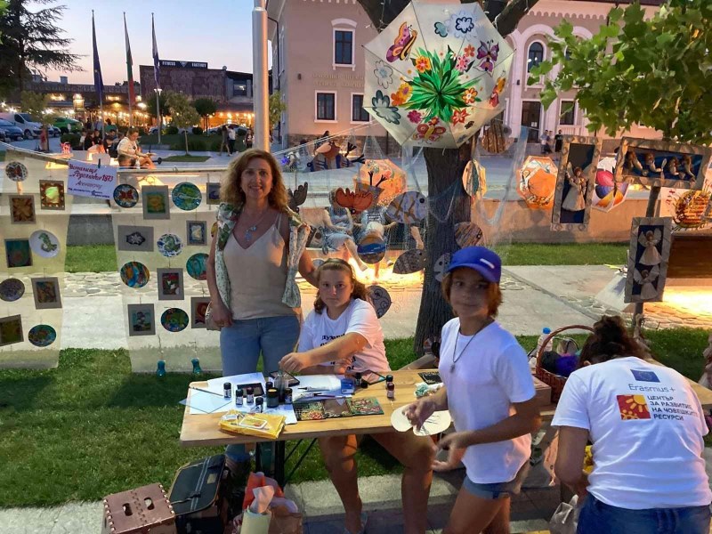 Талантливи деца от Асеновград се включиха в голям фестивал