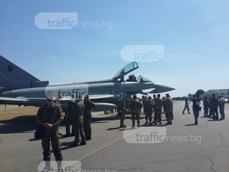 Модернизират пистата на авиобаза Граф Игнатиево