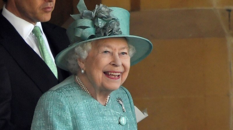 Появиха се призиви кралица Елизабет II да бъде обявена за светица