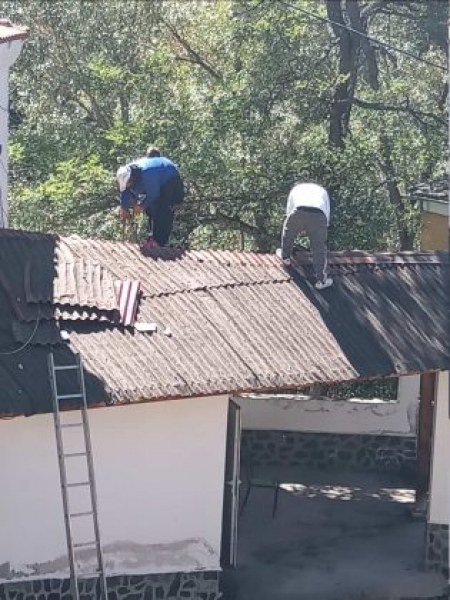 3 години и няколко дарителски акции по-късно: Ремонтираха покрива на читалището в Ситово