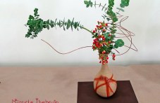 ikebana-nezhni-tsvetia-sred-drevnite-882.jpg