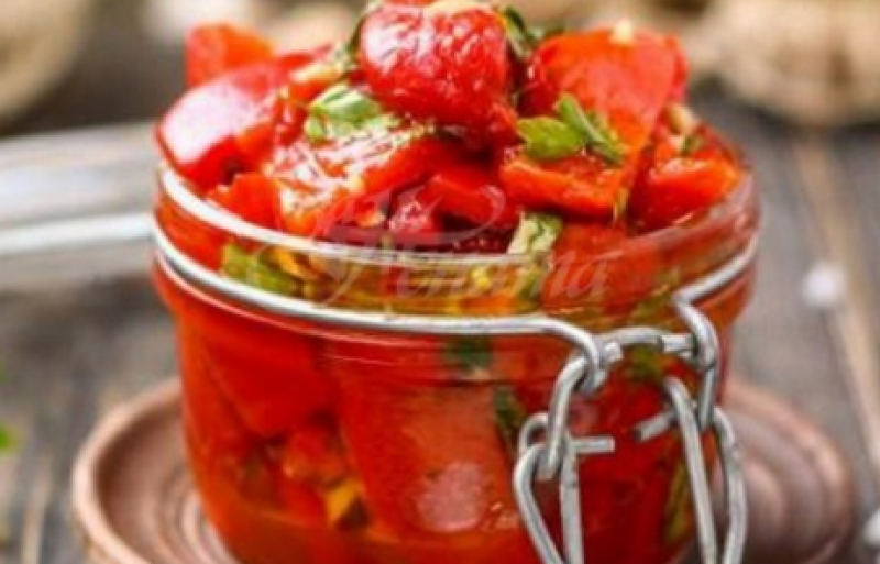 Лесна туршия с чушки и моркови - да помислим за зимата