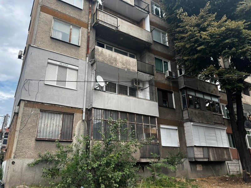 Осиновителката на детето в кома е прикривала агресията си