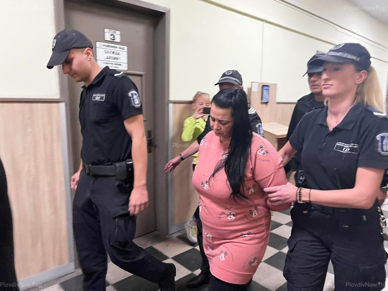 Оставиха в ареста Анка, обвинена за малтретиране на осиновеното си дете