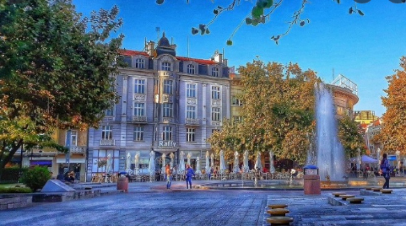 Предимно слънчев и почти летен петък в Пловдив