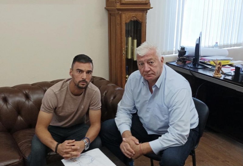 Мико прави нов тенис клуб в Пловдив