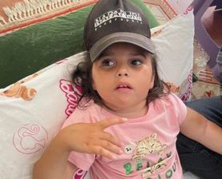 Малката Бела има нужда от нашата помощ, за да продължи да се лекува