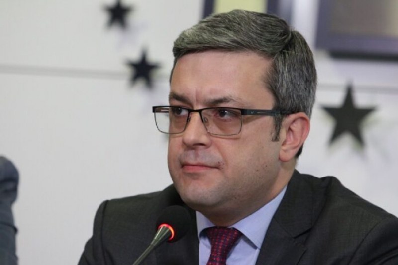Тома Биков: Основата на правителството могат да са ГЕРБ и ДБ, иначе отиваме на избори