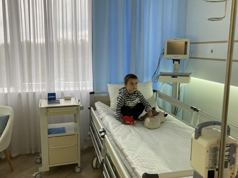 Малкият Божидар страда от аутизъм и има нужда от нашата помощ
