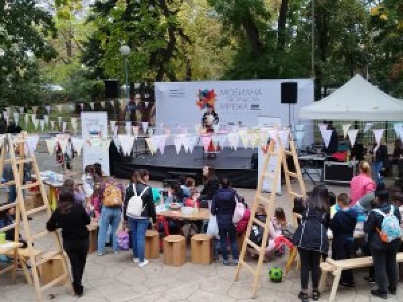 Артисти и творчески работилници очакват деца и родители в парк в “Тракия“