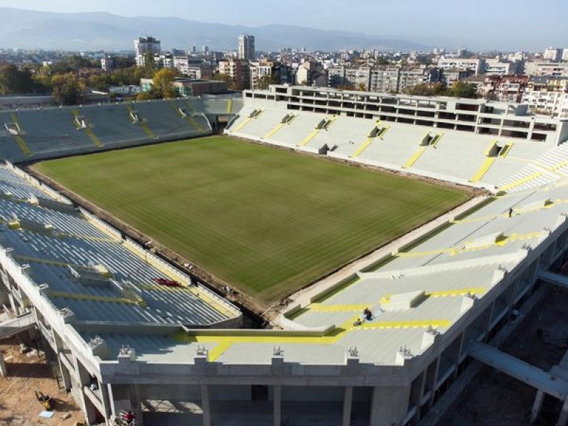 Общинският съвет одобри тегленето на заем 24 млн. лв. за двата стадиона