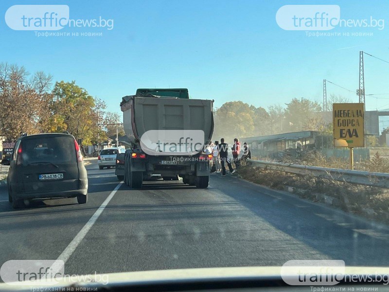 Катастрофа в Труд, сблъскаха се джип и камион