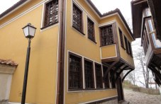 zanaiatchii-triabva-da-osvobodiat-673.jpg
