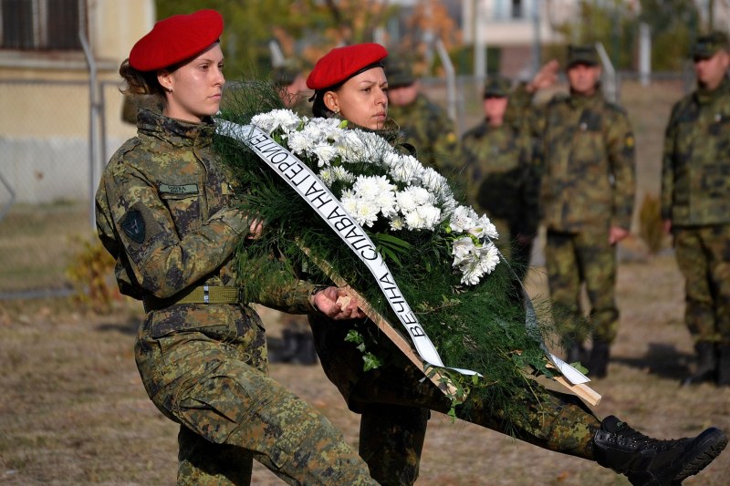 С панихида Стрямската бригада почете загиналите във войните