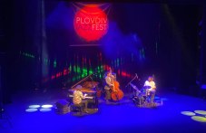 izlozhbi-teatar-i-plovdiv-jazz-fest-002.jpg