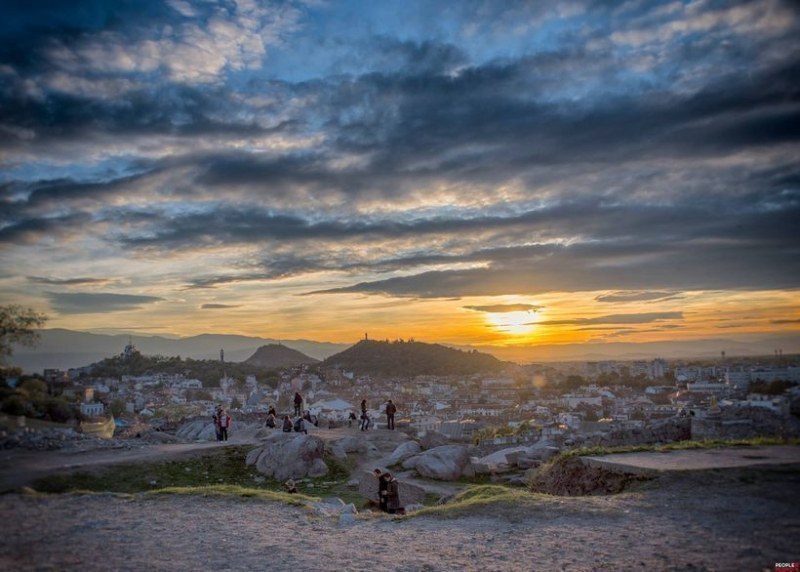 Дъждът в Пловдив спира, минималните температури - минусови