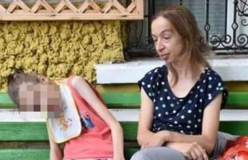 Криси и майка ѝ Жени имат отчаяна нужда от помощта ни