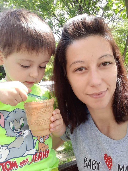 Зов за помощ: Да помогнем на младата майка Ваня Кръстева да живее
