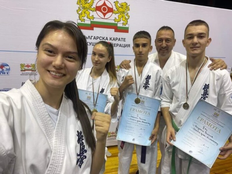 Каратеките от „Оками Дожо“ донесоха 3 медала в Асеновград