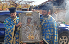 chudotvorna-ikona-bogoroditsa-zlatna-860.png