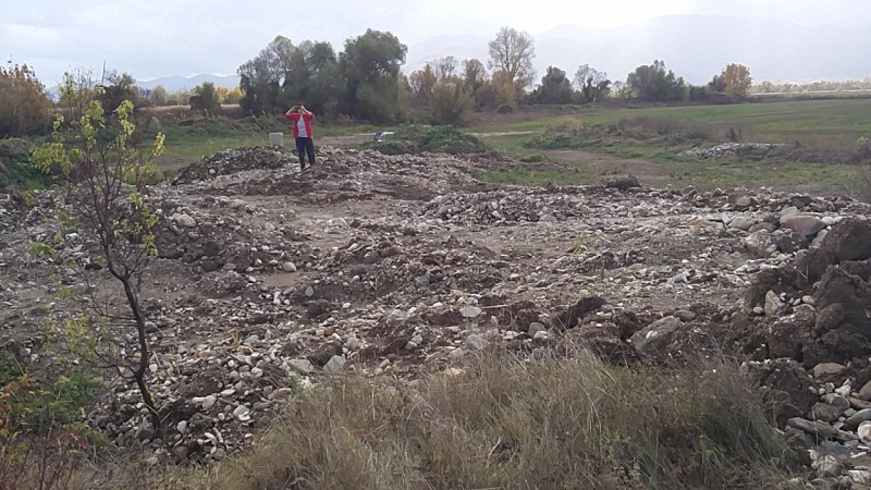 Работници унищожиха артефакти в Енеолитния култов комплекс в Асеновградско