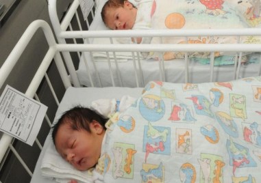 По бебе на час проплаква в Пловдивско, лекари очакват нов бейби бум