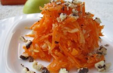 salata-tikva-morkovi-iabalki-i-orehi-038.jpg