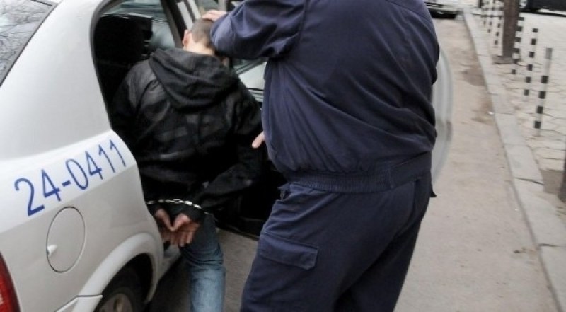 17-годишен дилър задържан при операция “Бяло“ в Пловдив