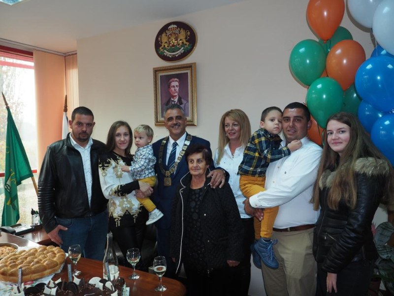 Кметът на “Марица“ стана дядо за трети път