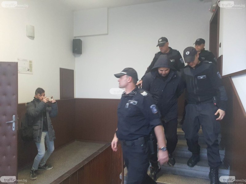 Симо, пребил жена си с тенис ракета, твърди, че я хванал на видео разговор с друг мъж