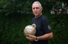 kmetat-i-stoichkov-zaedno-praviat-parva-026.jpg