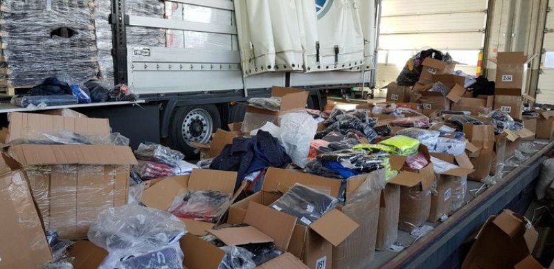 27 557 стоки ментета хванаха пловдивски митничари