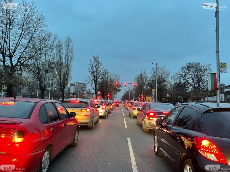 Пловдивчани регистрират по 1000 автомобила на месец