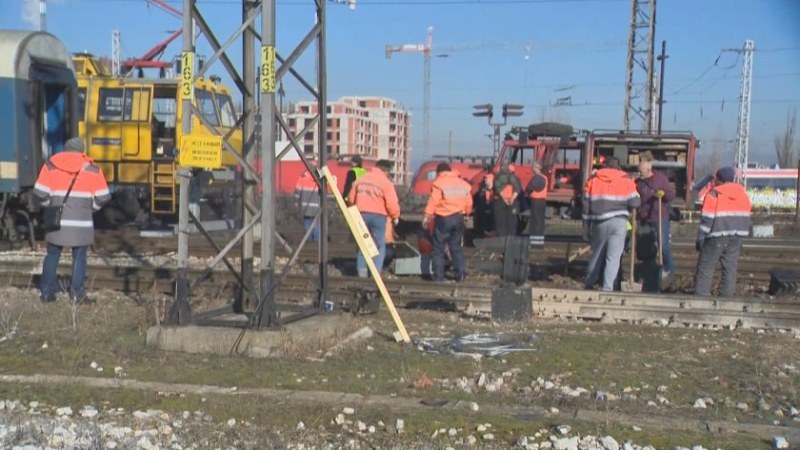 Възстановено е движението на влаковете от Централна гара в София