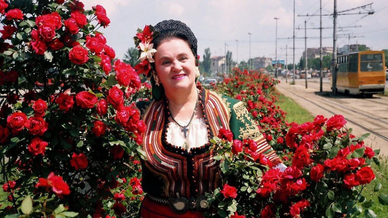 12 години от смъртта на певицата Надка Караджова, родена край Стамболийски