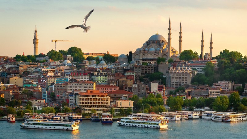 Турция въведе туристическа такса за гостите в страната