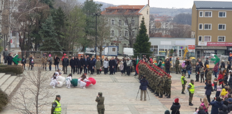 Карлово празнува Богоявление и 145 години от Освобождението на града