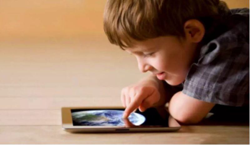 Електронните устройства вредят на речевото развитие при децата