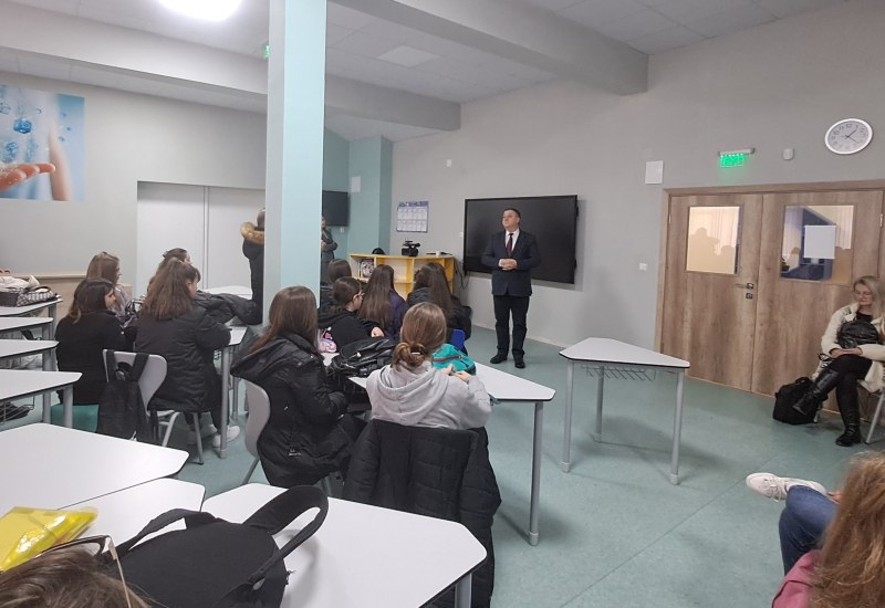 Прокурор гостува с открит урок на ученици в Карлово