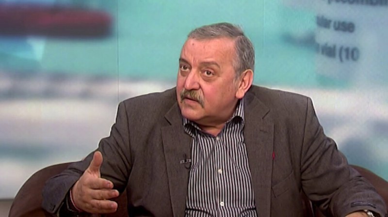 Проф. Кантарджиев: В момента грипът е по-вероятно да ви вкара в болница